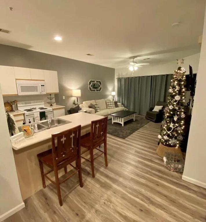 בראנסון Sunago Suites מראה חיצוני תמונה